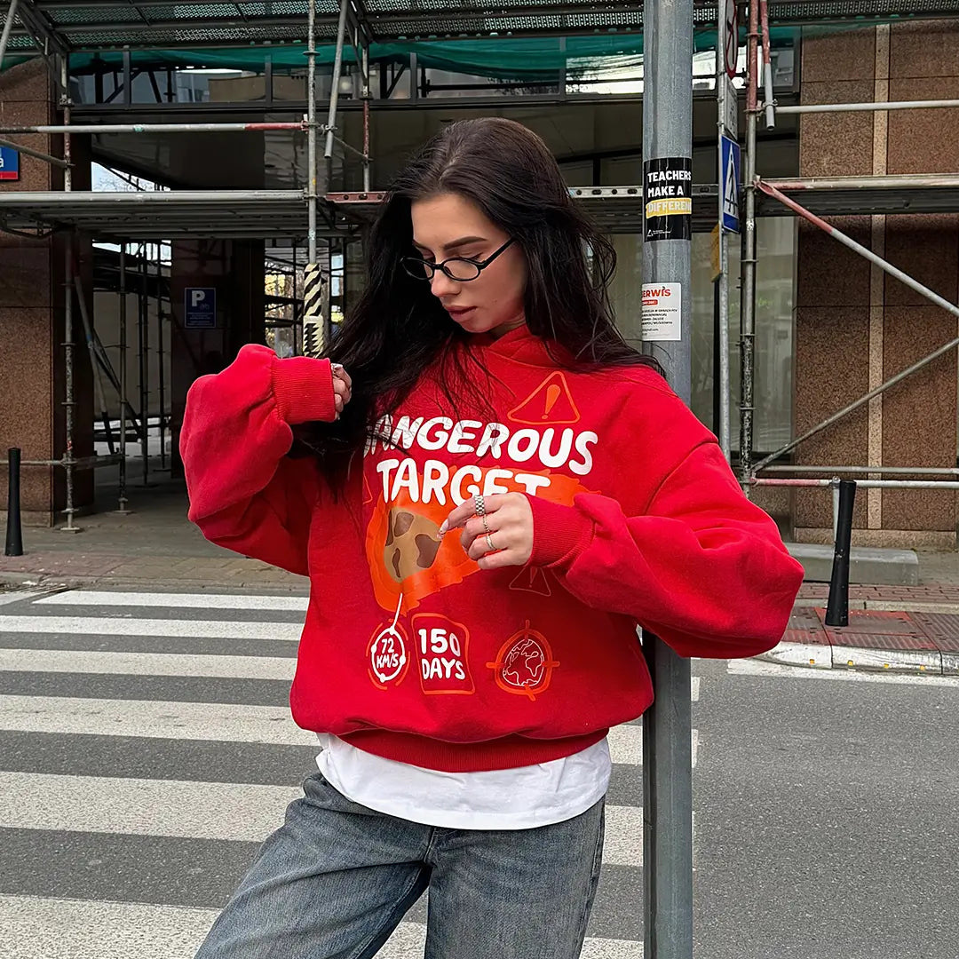 czerwona bluza boxy meteor outfit